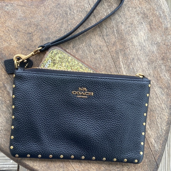 COACH Black Pebble Leather Wristlet With Rivets - Picture 8 of 10